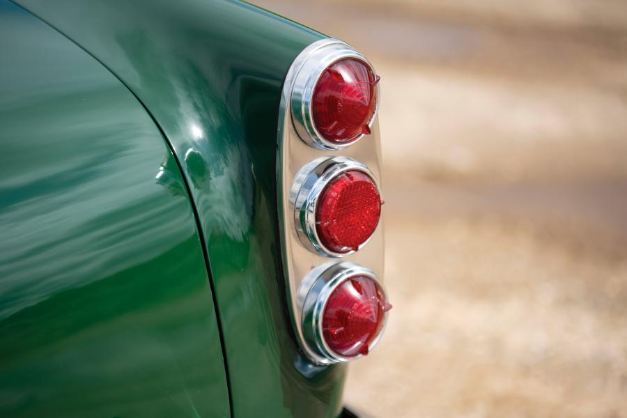 Детали экстерьера Aston Martin DB4 (Series II) 1960 года  (NA) (фото 35 из 41)